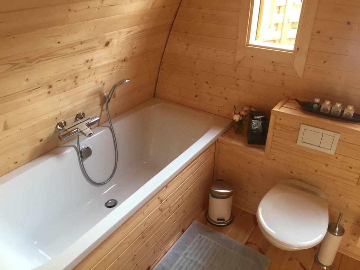 Het Koningshofje Bed & Breakfast Pelt Bagian luar foto
